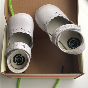 Livie & Luca Lily Mary Jane (First Walker)